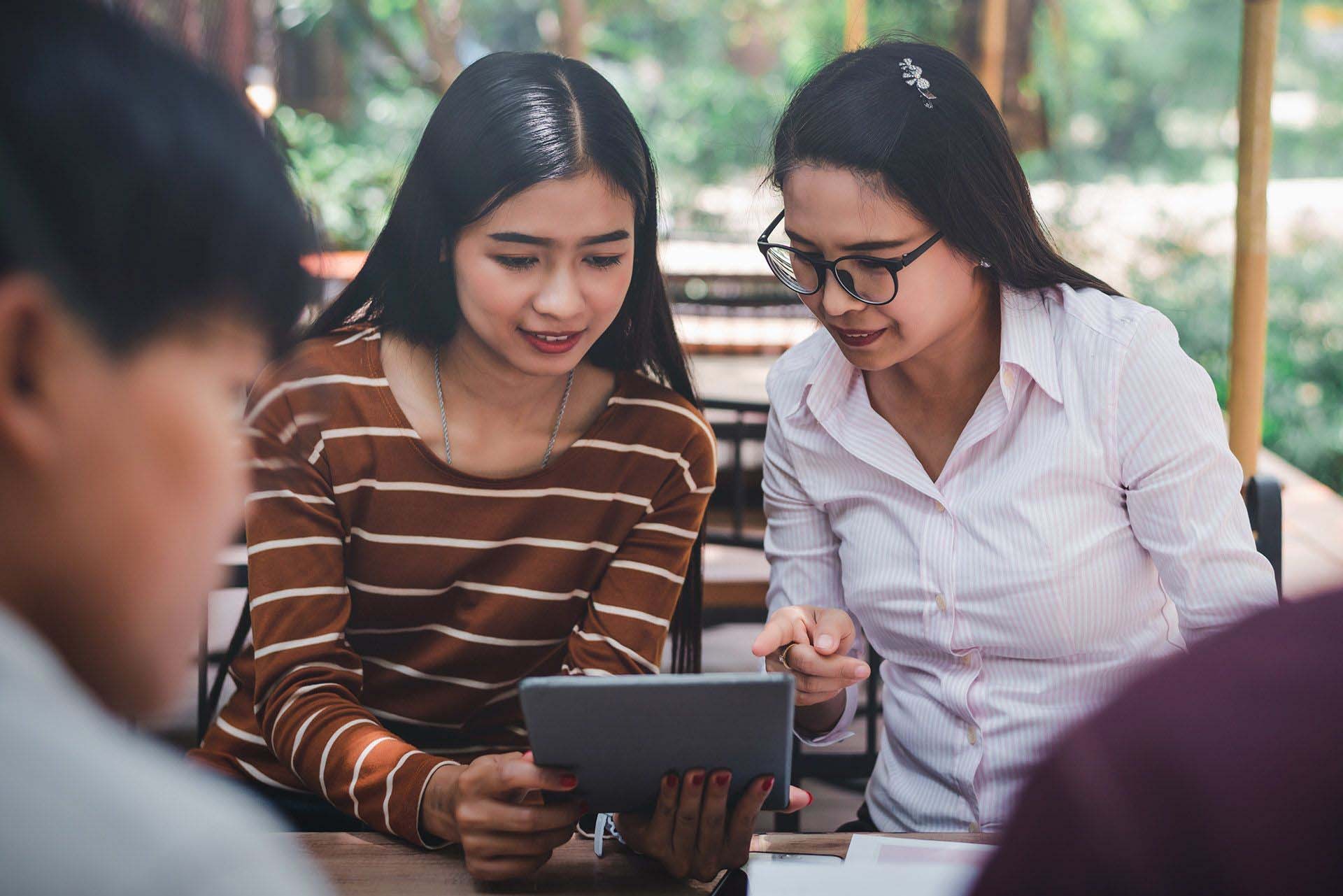 people using planengage on an ipad